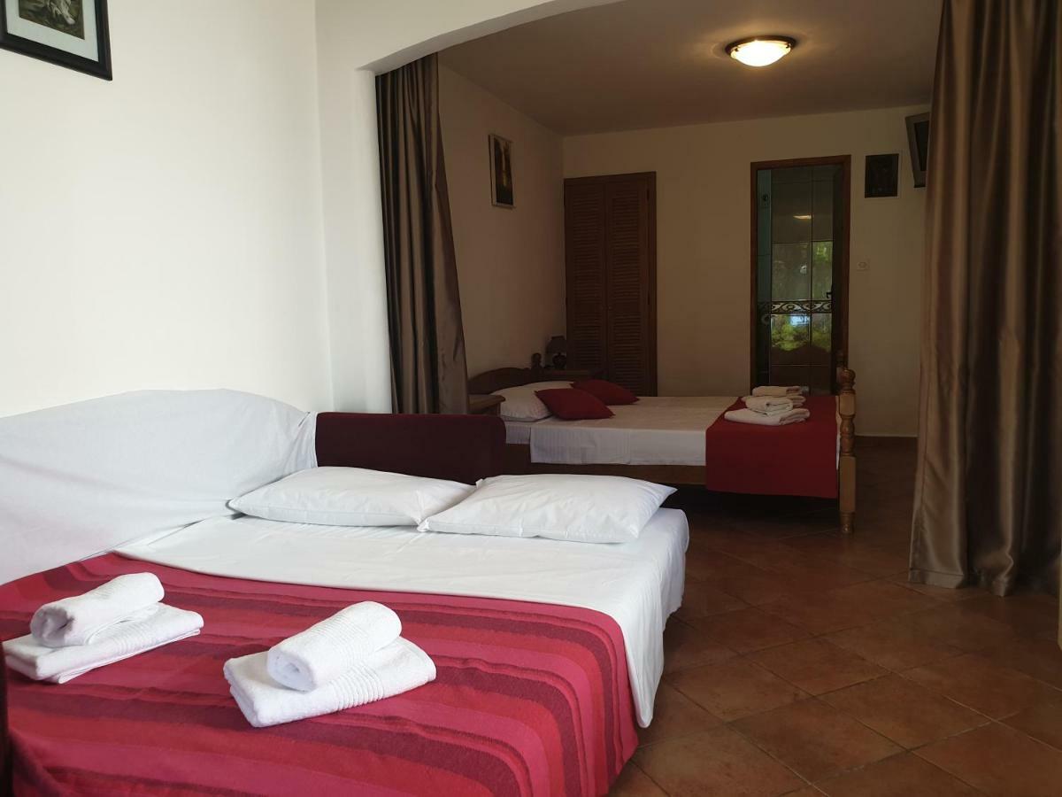Zoro Apartments Sveti Stefan Esterno foto
