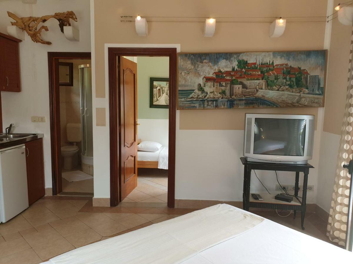Zoro Apartments Sveti Stefan Esterno foto